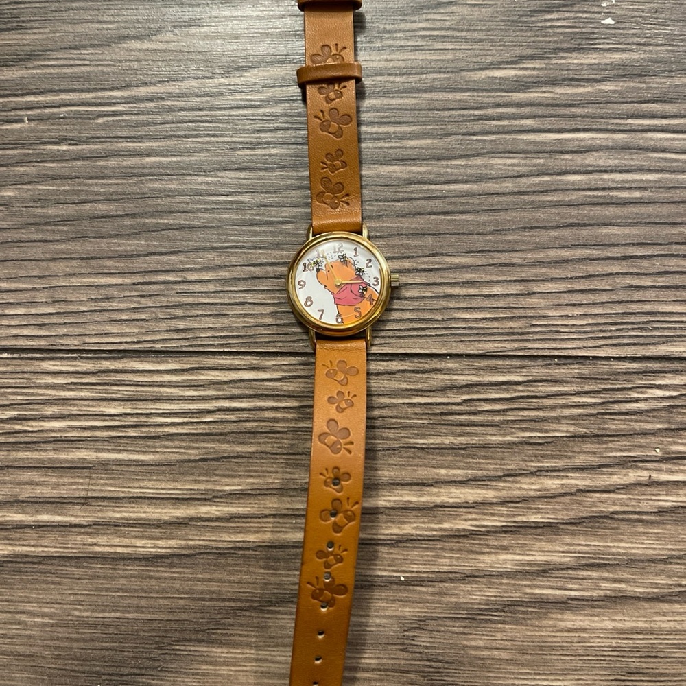 Disney limited Edition Winnie The Pooh Woman’s Watch